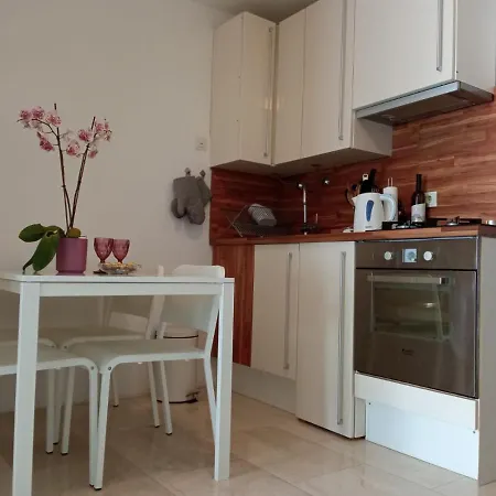 Ratak House Apartment Prizba Exterior photo