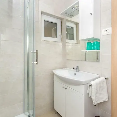Ratak House Apartment Prizba Exterior photo