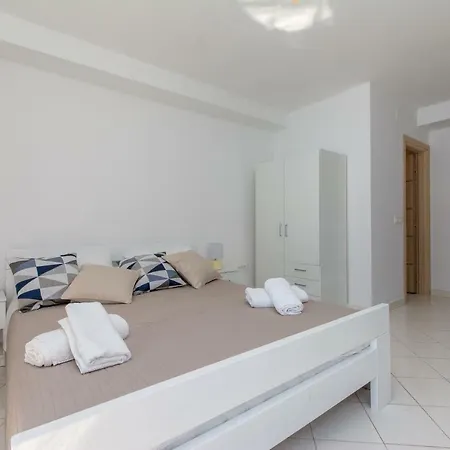 Ratak House Apartment Prizba Exterior photo
