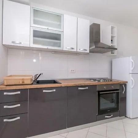 Ratak House Apartment Prizba Exterior photo