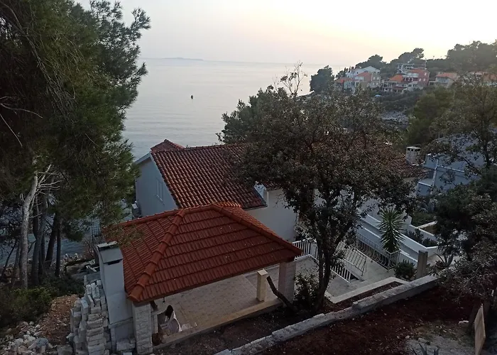 Ratak House